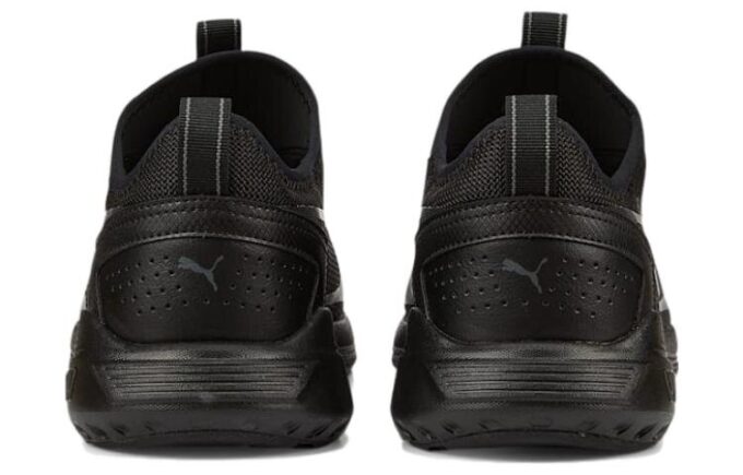 All-Day Active Slip-On “Black Dark Shadow”