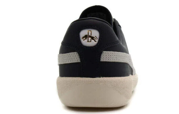 Army Trainer “Laundry Boys”