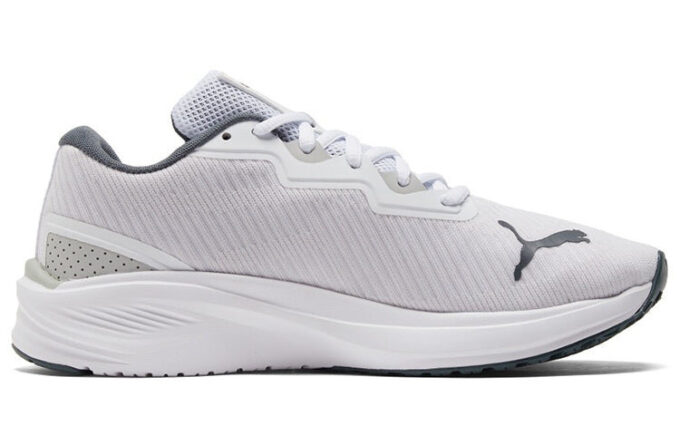 Aviator ProFoam Sky “White Dark Slate”