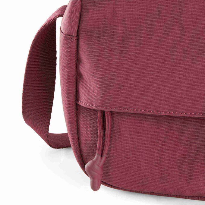Beyond Labels Crossbody Bag Beyond Labels Crossbody Bag