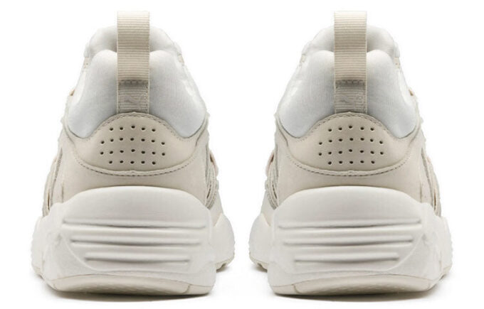 Blaze of Glory Sneakers Creamy