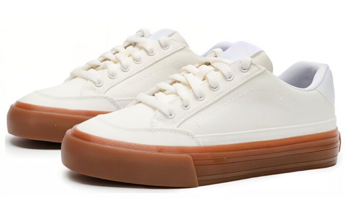 Capris Leather Skateboarding Sneakers “White”