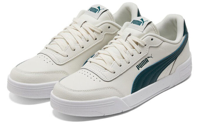 Caracal “Vaporous Grey Varsity Green”