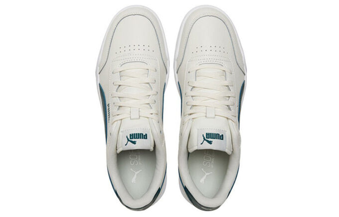 Caracal “Vaporous Grey Varsity Green”