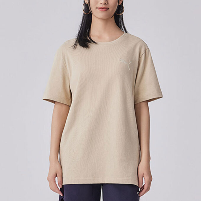 Classics Logo T-shirt “Tan”