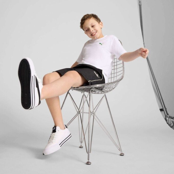 Court Classic Vulcanized Formstrip Big Kids’ Sneakers