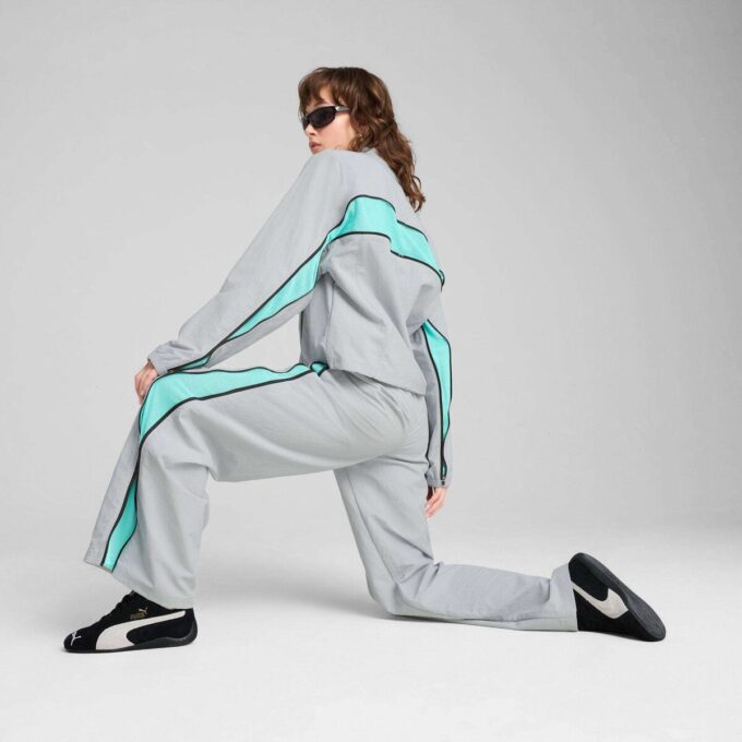 DARE TO Women Oversized Full-Zip Woven Jacket DARE TO Women Oversized Full-Zip Woven Jacket