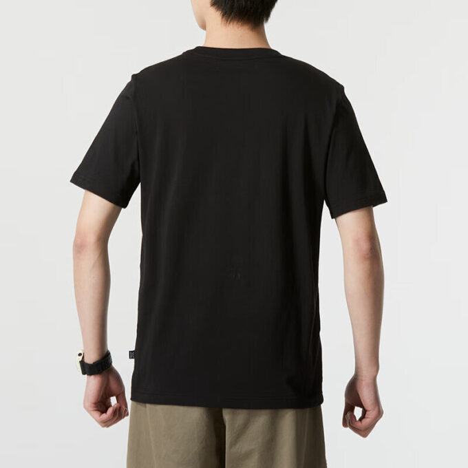Essential Col Small Logo T-shirt “Black”