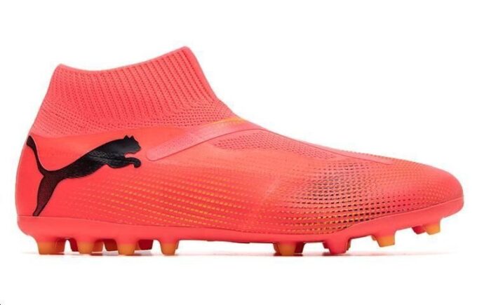 Future 7 Match + Laceless MG Soccer Sneakers “Pink”