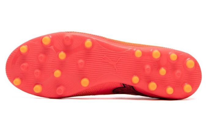 Future 7 Match + Laceless MG Soccer Sneakers “Pink”