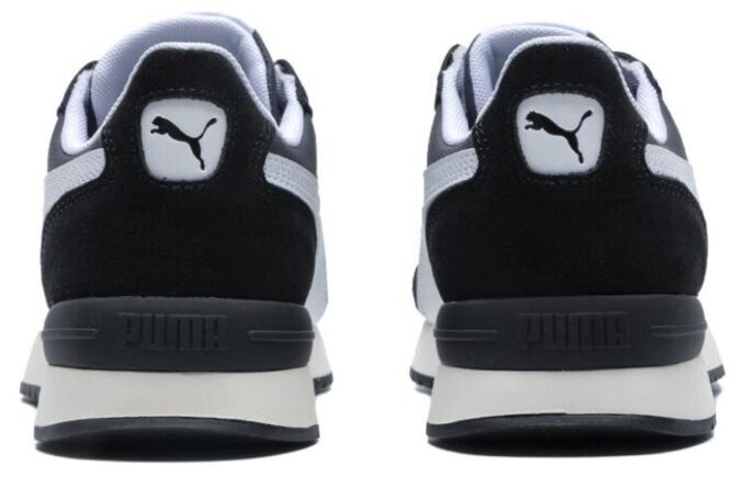 Future Rider Play On “Black White”