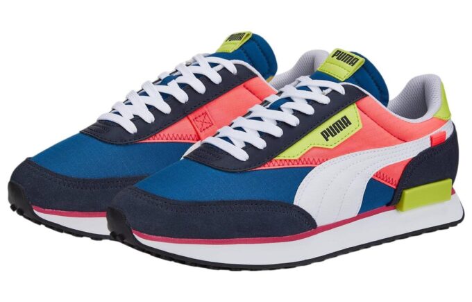 Future Rider Play On “Lake Blue Pink”