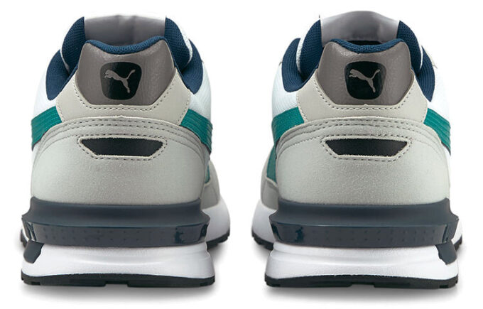 Graviton “White Parasailing”