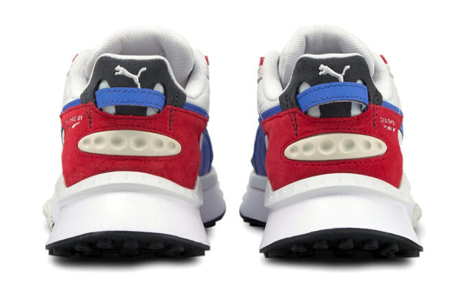 (GS) Wild Rider Rollin “Ebony White”