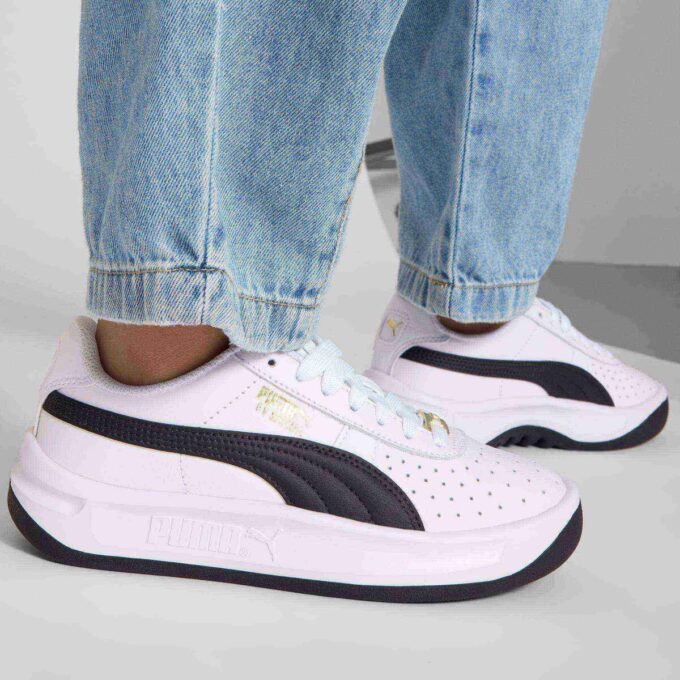 GV Special Big Kids’ Sneakers