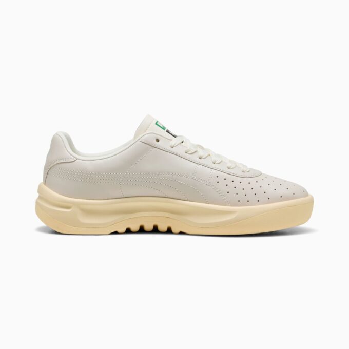 GV Special The NeverWorn VI Sneakers GV Special The NeverWorn VI Sneakers