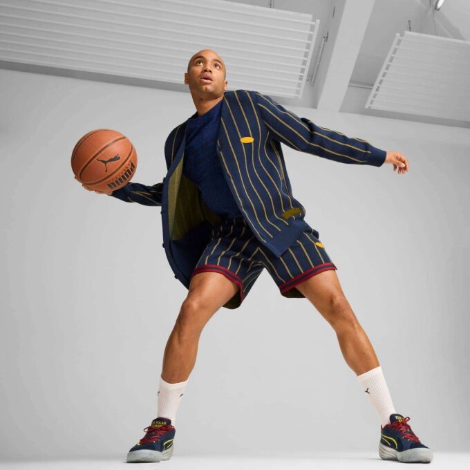 HOOPS x POLAR EXPRESS Men Sweatshirt HOOPS x POLAR EXPRESS Men Sweatshirt