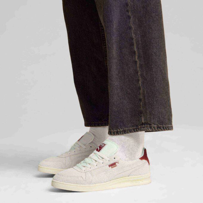 Indoor Mesh Sneakers Indoor Mesh Sneakers