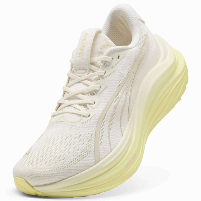 MagMax NITRO™ Men Road Running Shoes