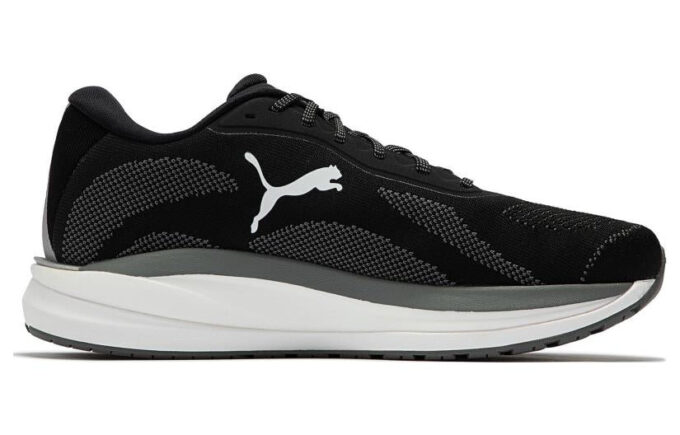 Magnify Nitro Knit “Black Castlerock”