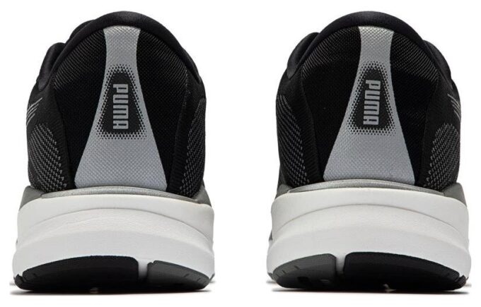 Magnify Nitro Knit “Black Castlerock”