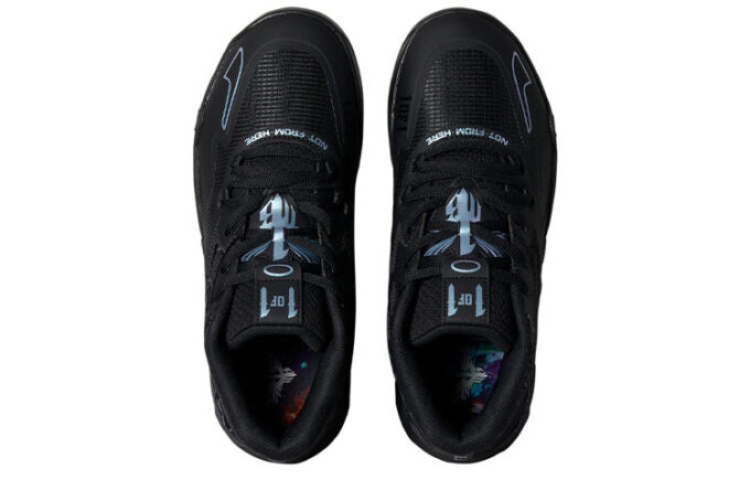 MB.01 LaMelo Ball “Iridescent Dreams”