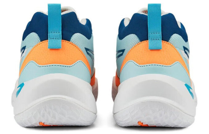 Playmaker “Light Aqua Lake Blue”