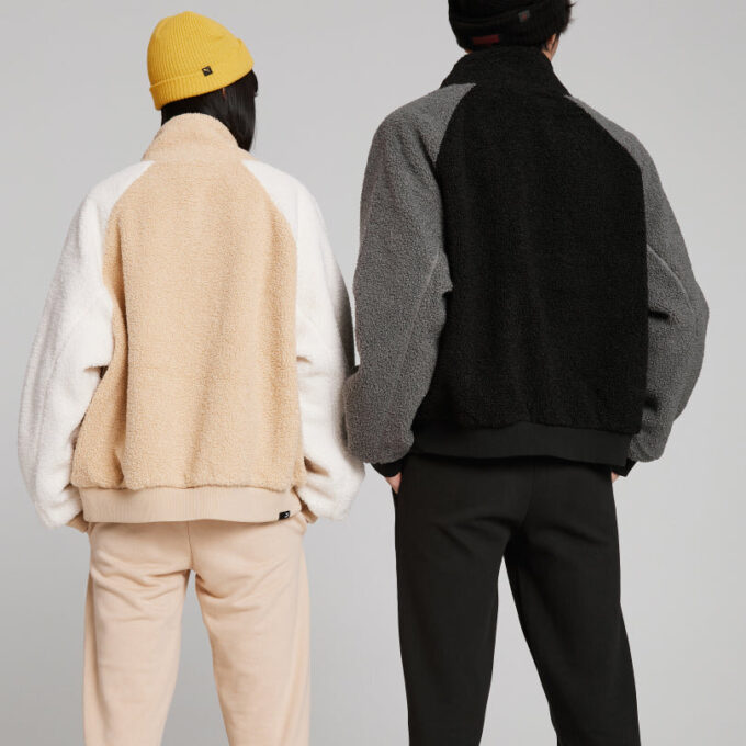 Reglan Sleeve Sherpa Jacket “Black”