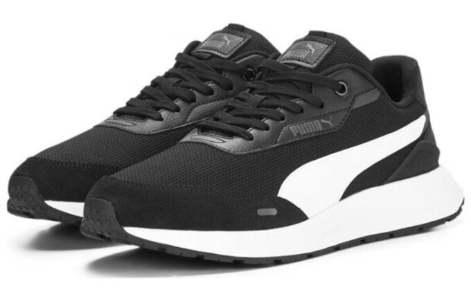 Runtamed ” Black White”