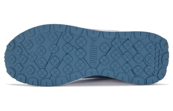 Runtamed Plus Retro Prep “White Blue”