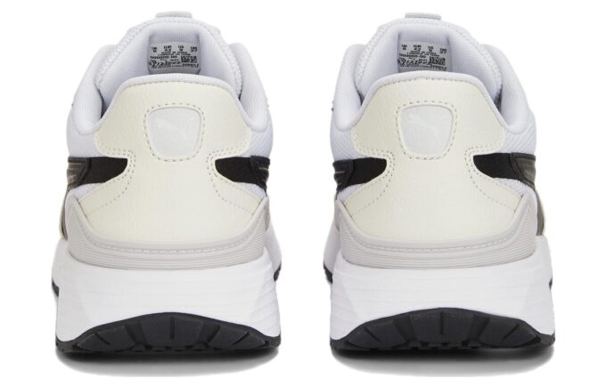 Runtamed Plus “White Black Frosted Ivory”