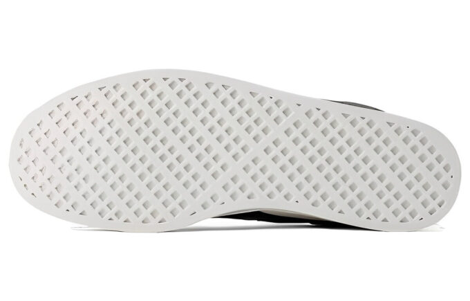 Smash Bulk CV “White Black”