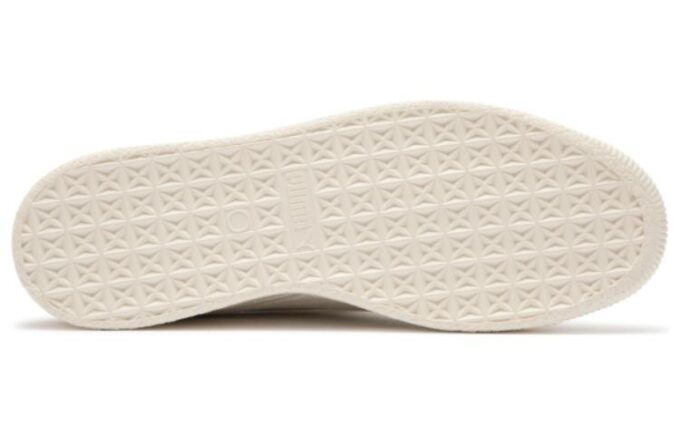 Staffnoly x Monopoly x PUMA Clyde “Beige”