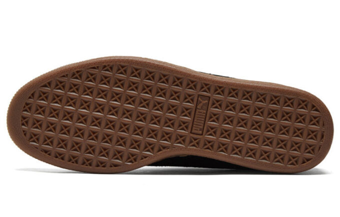 Suede “Black Gum”