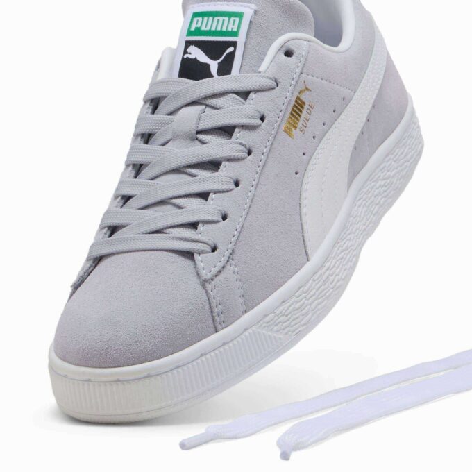 Suede Classic Women Sneakers Suede Classic Women Sneakers