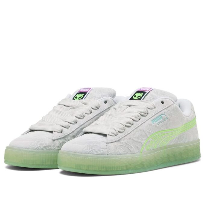 Suede XL “Alien Silver Mist Peaceful Blue”