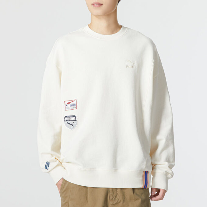 Team Badge Crew Sweater “Beige”