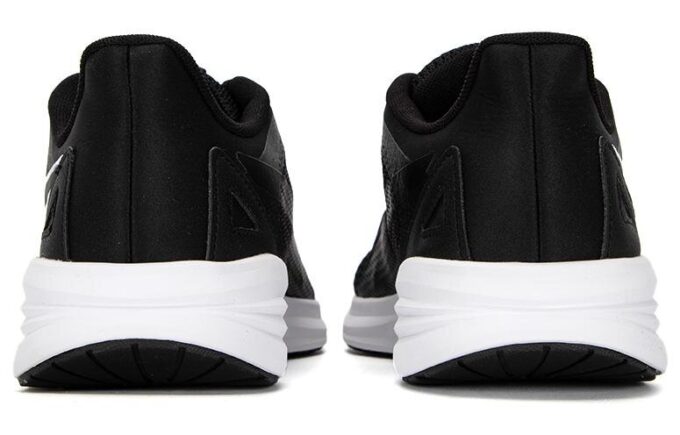 Transport Modern “Black White”