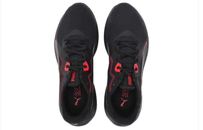 Twitch Runner “Black High Risk Red”