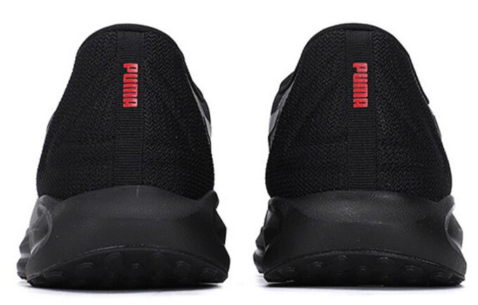 Twitch Runner “Black High Risk Red”