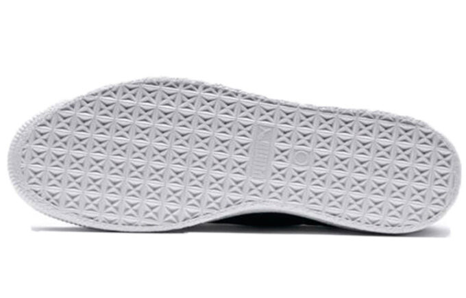 Tyakasha x Clyde “Black”