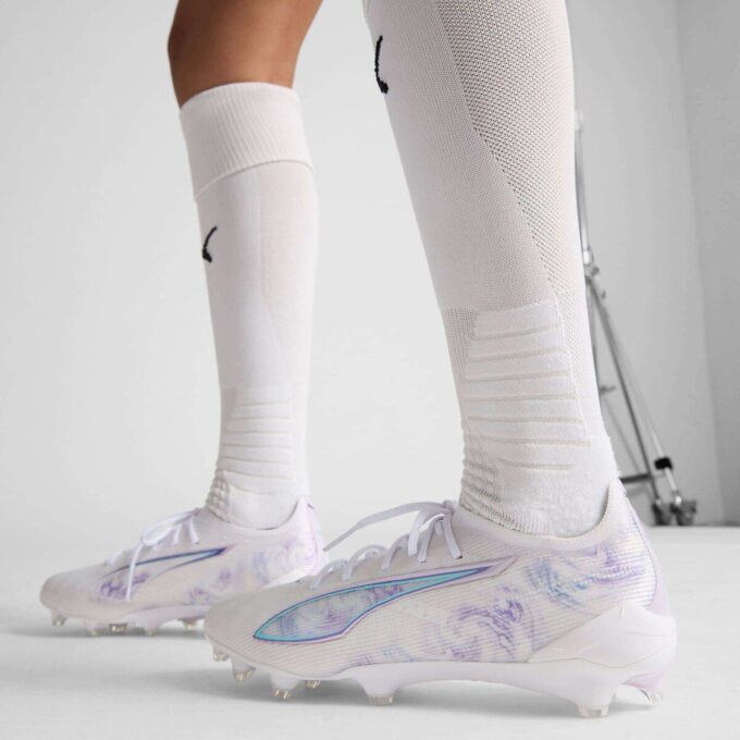 ULTRA 5 ULTIMATE BRILLIANCE Firm Ground Women Soccer Cleats ULTRA 5 ULTIMATE BRILLIANCE Firm Ground Women Soccer Cleats