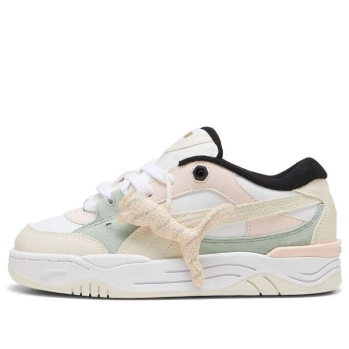 (WMNS) 180 “Merry X-Mas”