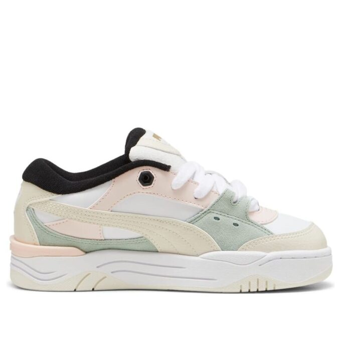 (WMNS) 180 “Merry X-Mas”