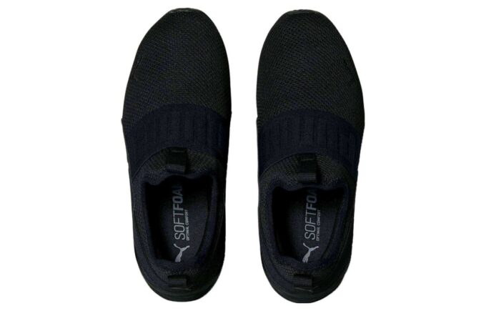 (WMNS) Axelion Slip-On “Triple Black”