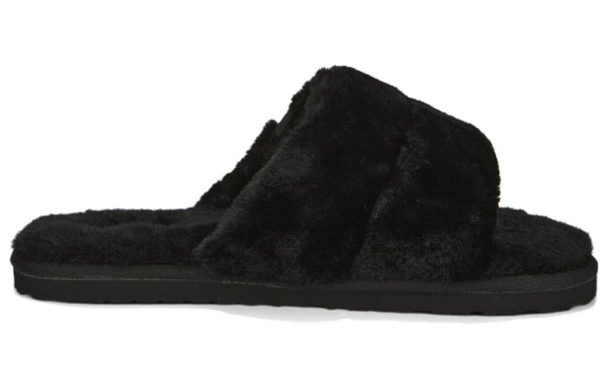 (WMNS) Fluff Solo “Black”