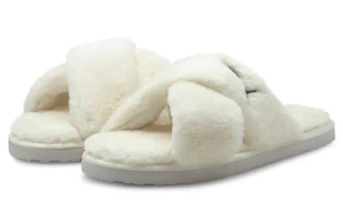 (WMNS) Fluff X Strap Slide “Whisper White”