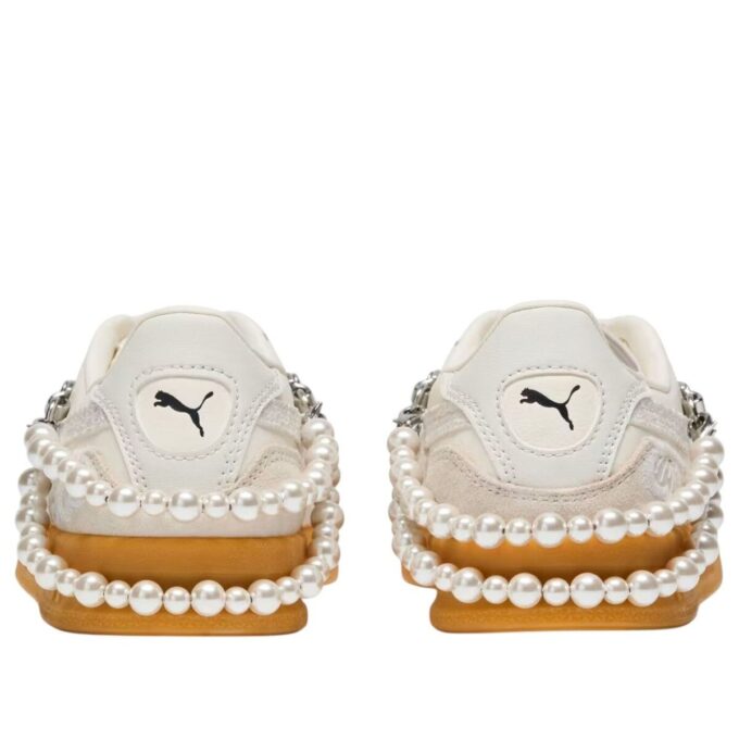 (WMNS) Indoor Feminine Pack “Warm White Vapor Gray PUMA Black”