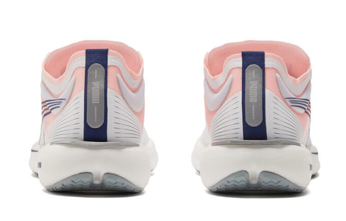 (WMNS) Liberate Nitro “White Elektro Peach”