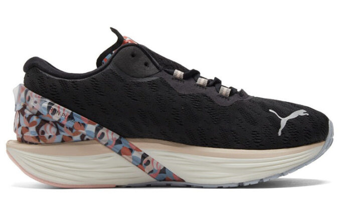 (WMNS) Maggie Stephenson x Run XX Nitro Artwork “Black Arctic Ice”